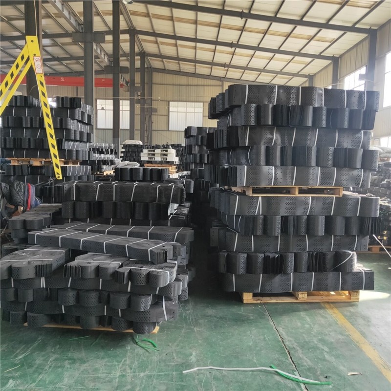 تطبيق البلاستيك Geocell HDPE لبناء الطرق السريعة.jpg