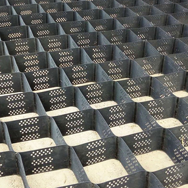 HDPE Geocells 3D Cellular Confinecent System.jpg