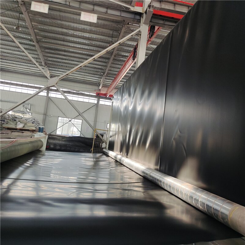 0.75 ملم إلى 3.0 ملم مضاد للتسرب HDPE Geomembrane.jpg