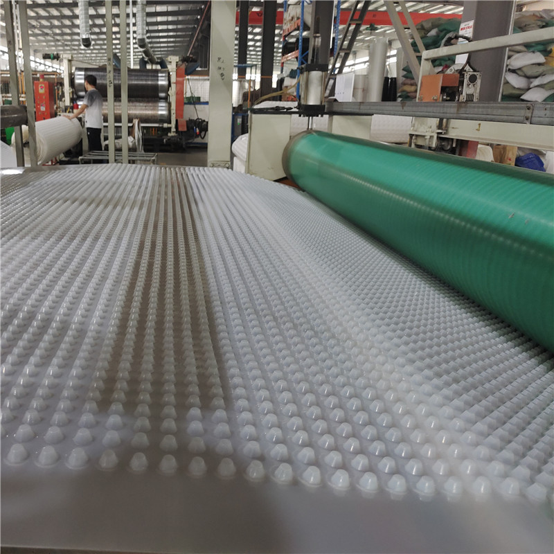 الصرف الصحي من البلاستيك الدمل لهندسة المناظر الطبيعية.jpg