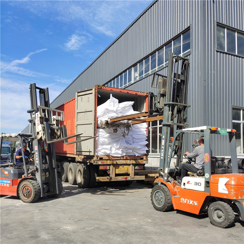 تصدير لوحة تصريف الدمل HDPE البيضاء إلى Europe.jpg تصدير لوحة تصريف الدمل HDPE البيضاء إلى Europe.jpg