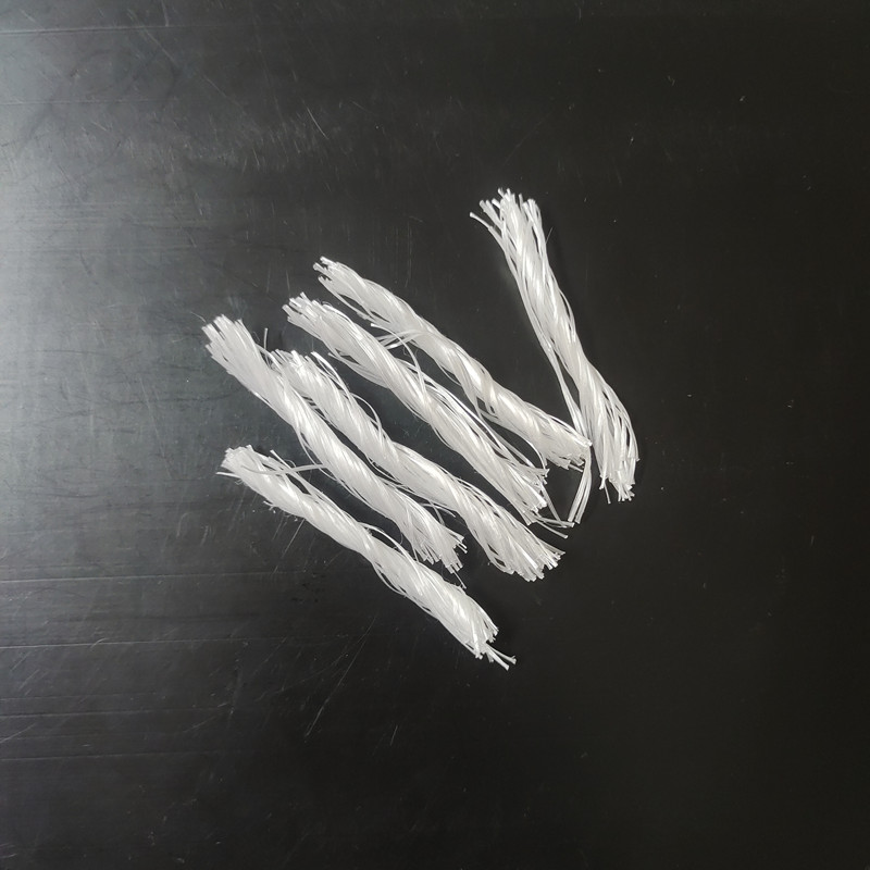 حزمة ألياف البولي بروبيلين الملتوية للخرسانة.jpg