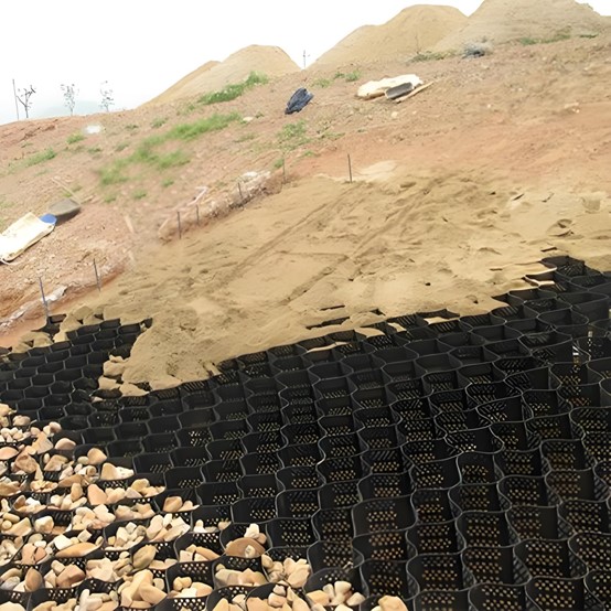 أسود HDPE Geocell الحصى Grid.jpg