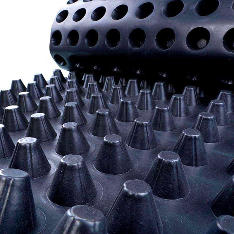 ميزات لوحات لوحات الصرف. jpg