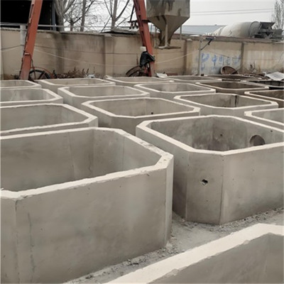 Collection.jpg مياه الأمطار التقليدية Collection.jpg مياه الأمطار التقليدية