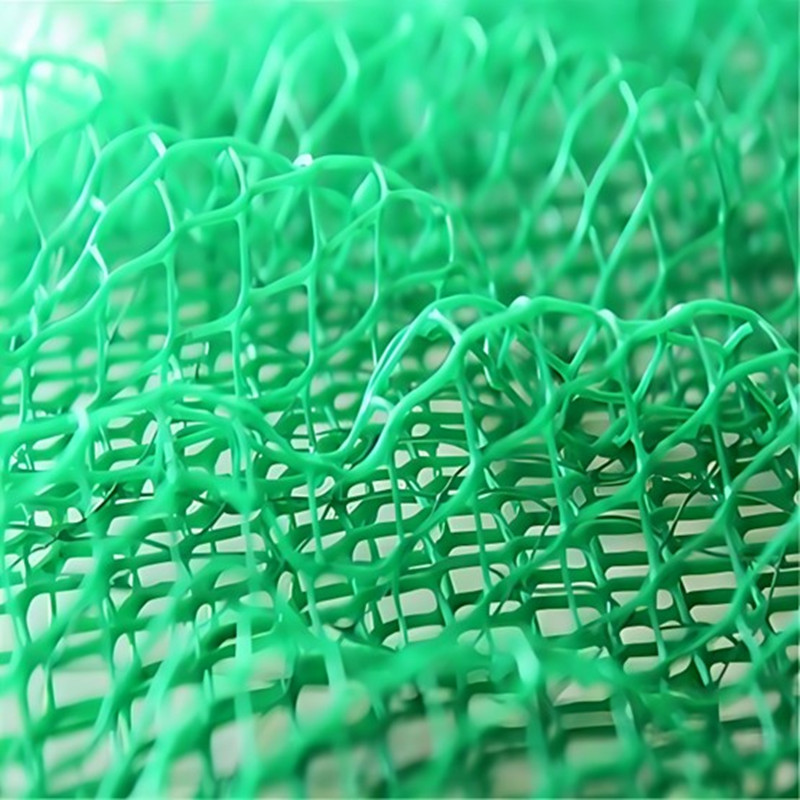 شبكة بلاستيكية للتحكم في التآكل للتربة Protection.jpg شبكة بلاستيكية للتحكم في التآكل للتربة Protection.jpg