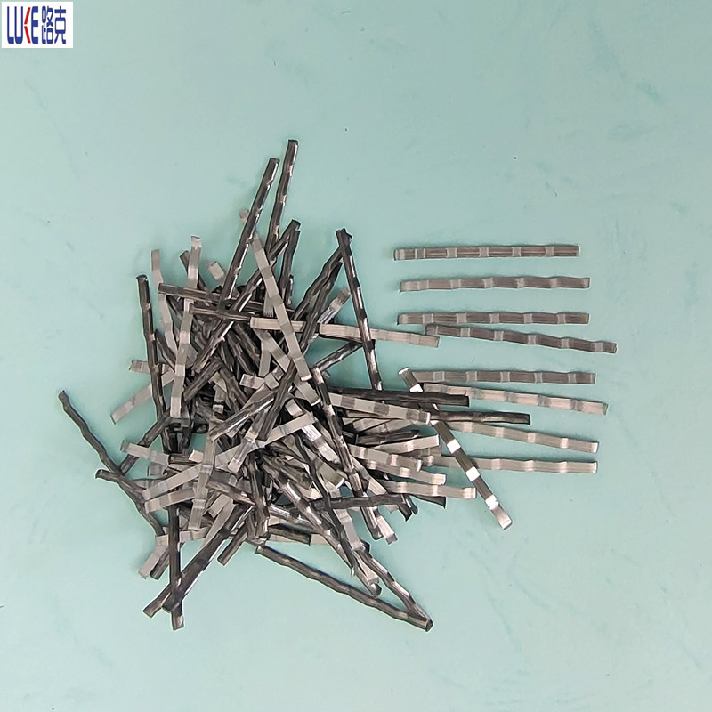 طحن ألياف الصلب لتعزيز الخرسانة.jpg