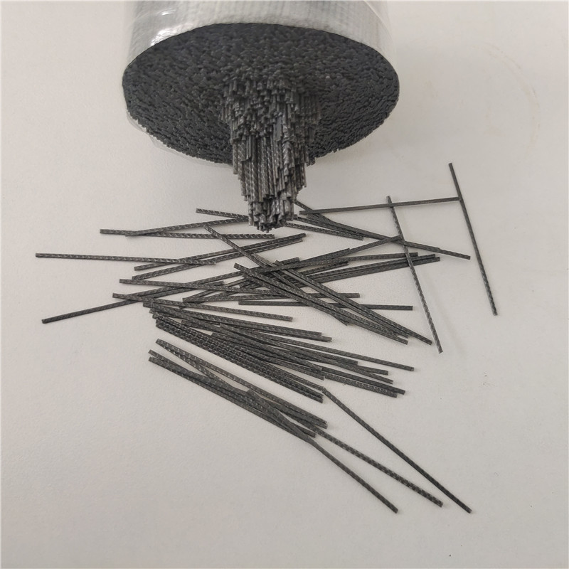 ألياف البولي بروبيلين الاصطناعية الكبيرة لتقوية الخرسانة.jpg