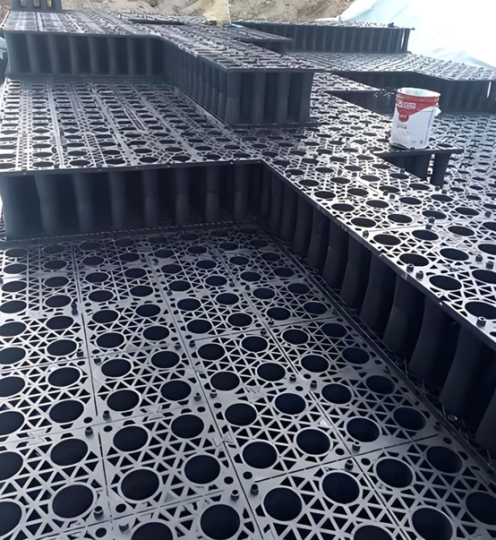 نظام تجميع مياه الأمطار PP.jpg نظام تجميع مياه الأمطار PP.jpg