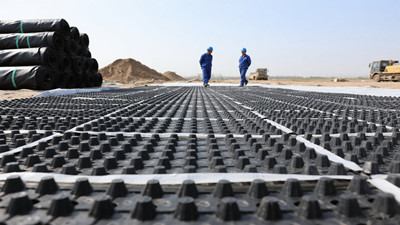 لوح تصريف غمازات لأرصفة الطرق لوح تصريف غمازات لأرصفة الطرق