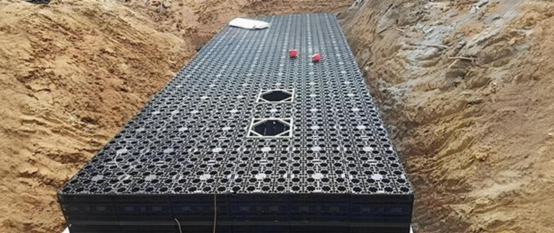 وحدة تجميع مياه الأمطار الحضرية.jpg