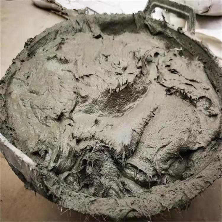 ألياف البوليمر الماكرو المقواة بالخرسانة من البوليمر البولي بروبيلين.jpg