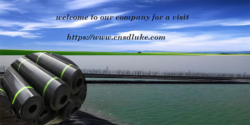 تركيب بطانة بركة HDPE:.jpg تركيب بطانة بركة HDPE:.jpg