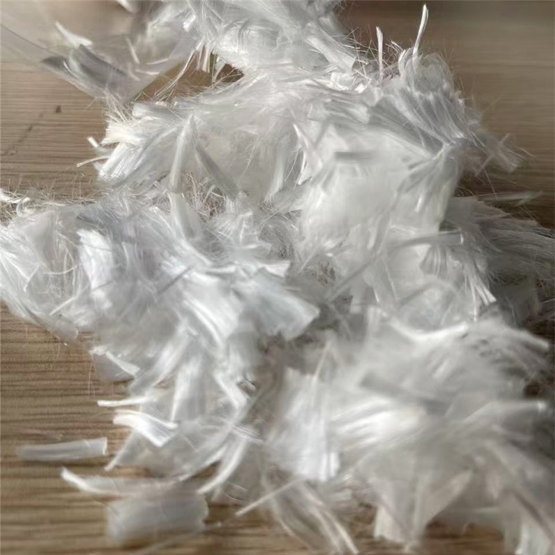 ألياف دقيقة من البولي بروبيلين البكر.jpg